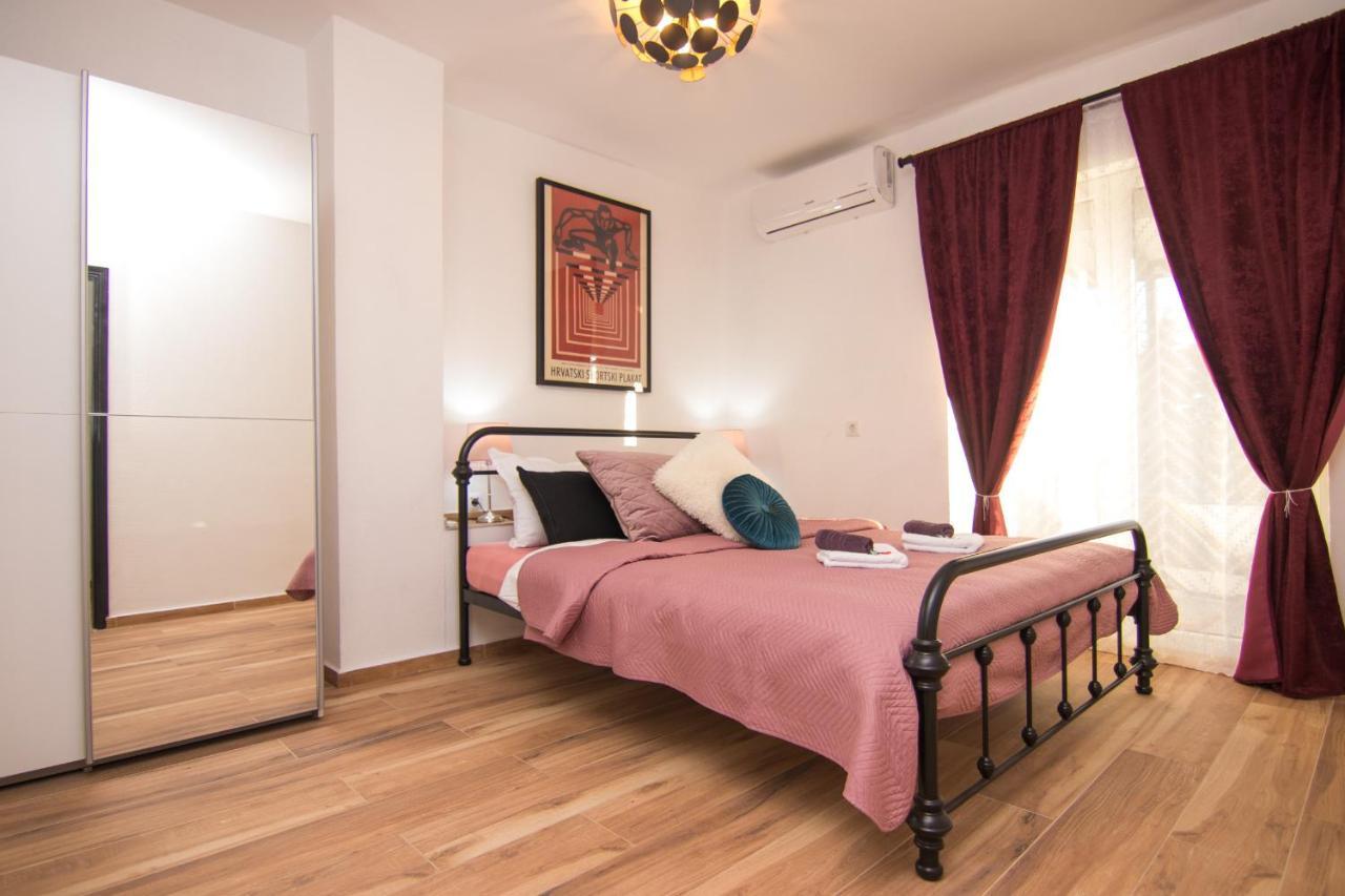 Apartments Flowers Krk Town Dış mekan fotoğraf