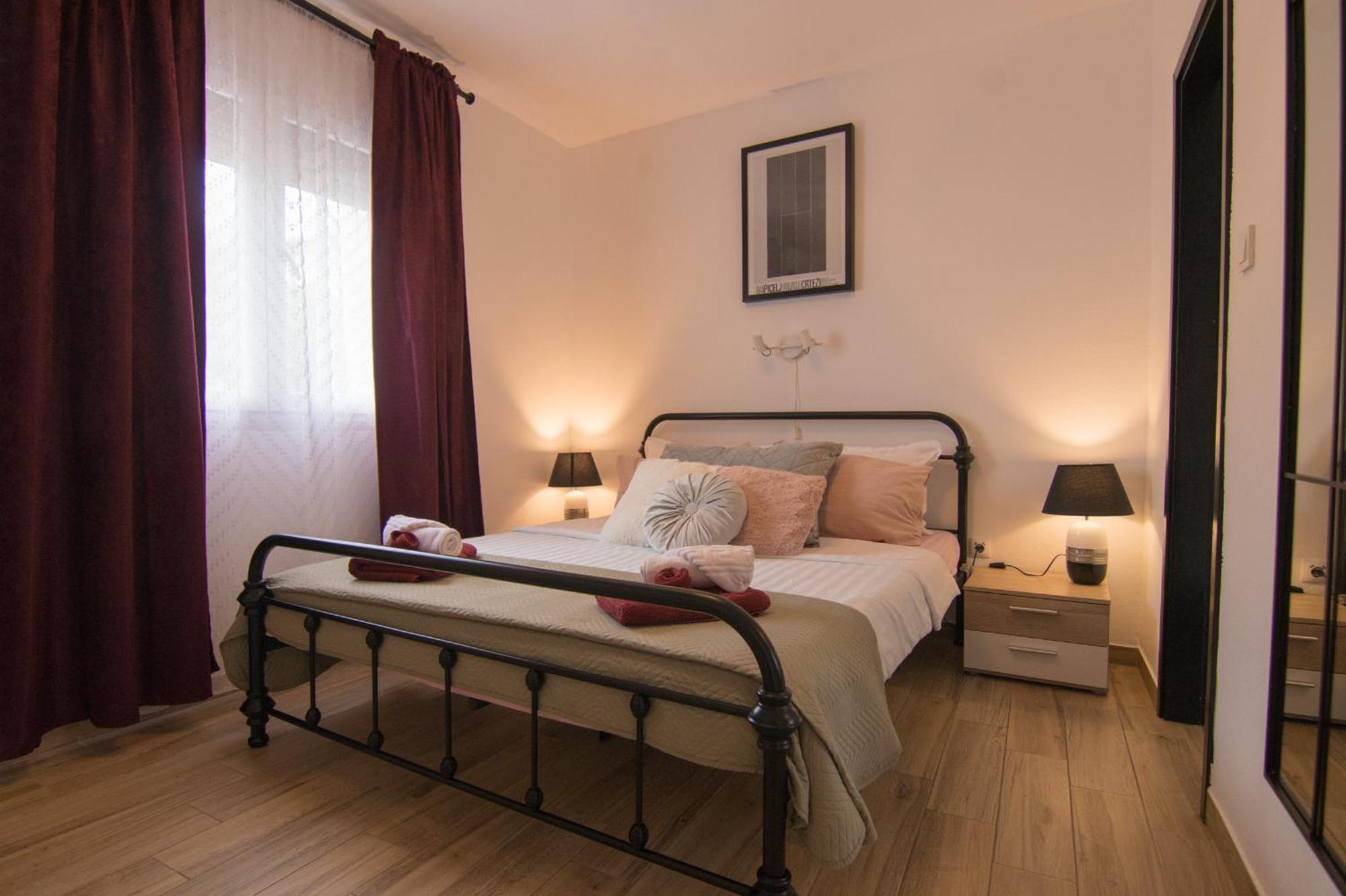 Apartments Flowers Krk Town Dış mekan fotoğraf